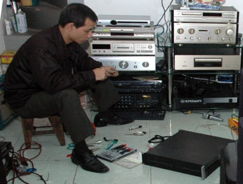 Xử Lý Sự Cố Điện Khi Bị Ngập Nước: Những Điều Bạn Cần Biết